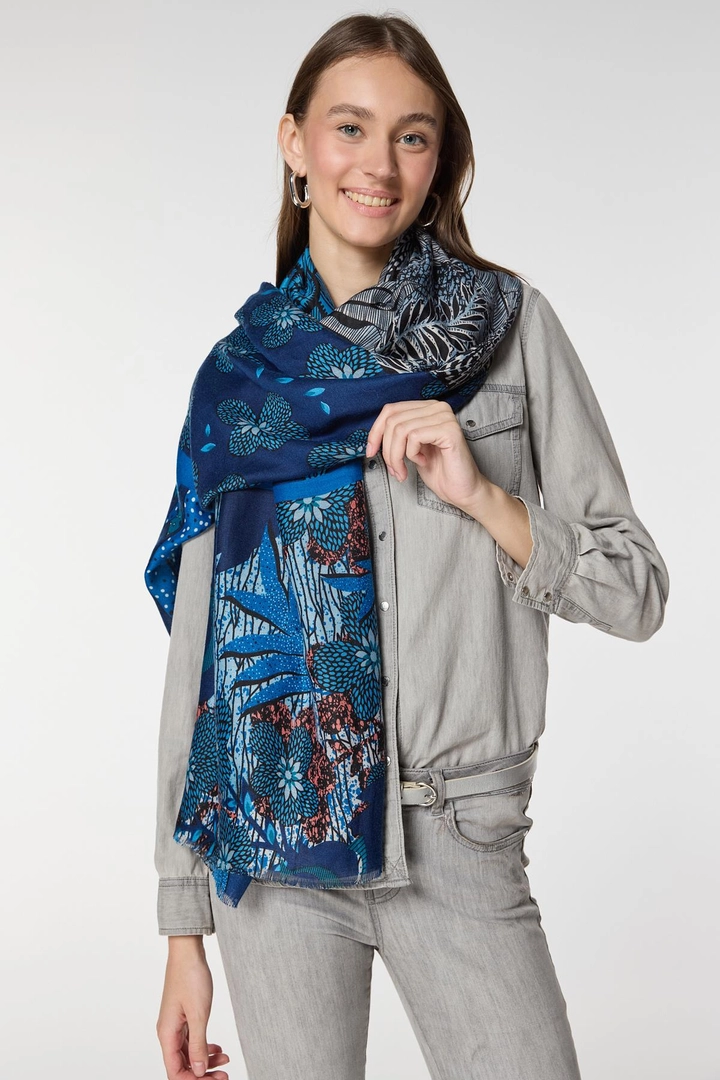 A wholesale clothing model wears axs10995-flower-patterned-saks-shawl-blue, Turkish wholesale Shawl of Axesoire