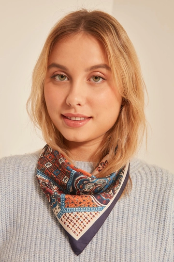 A wholesale clothing model wears  Etro Patterned Bandana Scarf - Navy Blue
, Turkish wholesale Scarf of Axesoire