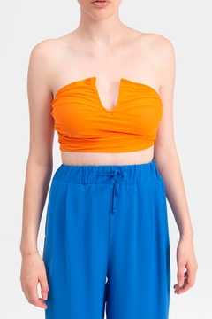 A wholesale clothing model wears bsl10404-strapless-bustier, Turkish wholesale Bustier of BSL
