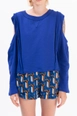 A wholesale clothing model wears bsl10531-sleeve-cut-out-sweatshirt, Turkish wholesale  of 