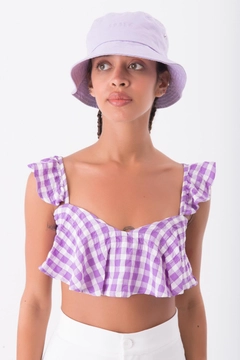 A wholesale clothing model wears bsl10373-gingham-open-back-ruffled-cami-top, Turkish wholesale Bustier of BSL