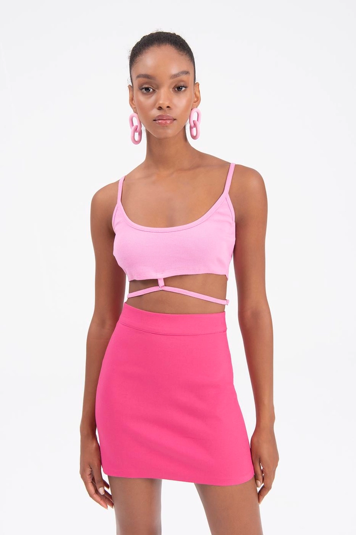 A wholesale clothing model wears bsl11650-strapped-bustier, Turkish wholesale Crop Top of BSL