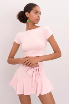 A wholesale clothing model wears bsl11155-crop-top-pink, Turkish wholesale Crop Top of BSL