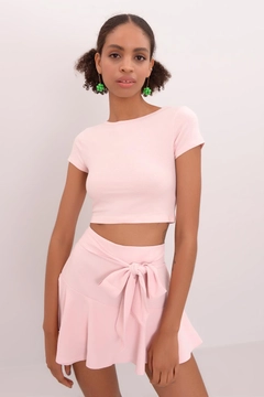 A wholesale clothing model wears bsl11155-crop-top-pink, Turkish wholesale Crop Top of BSL