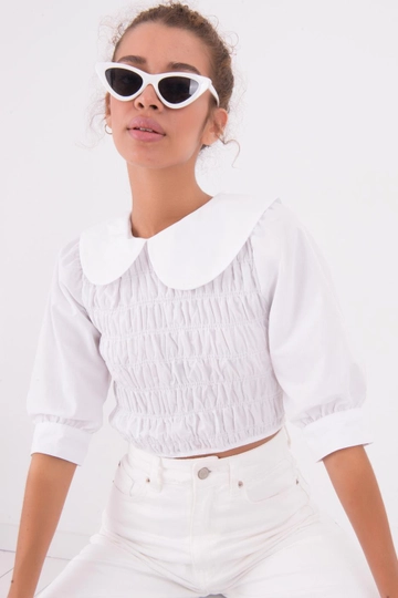 A wholesale clothing model wears  Baby Collar Blouse
, Turkish wholesale Crop Top of BSL