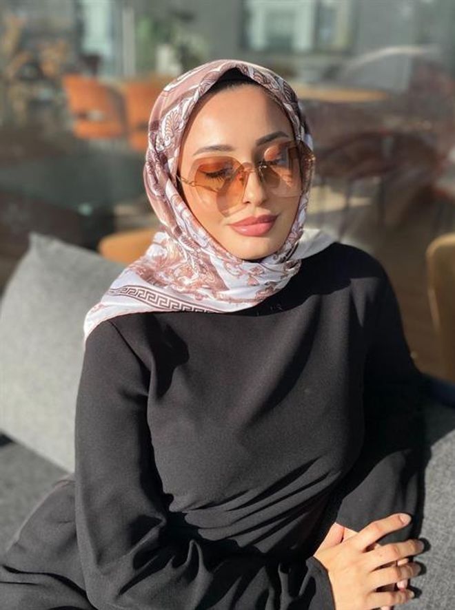 Ilia Cotton Scarf Kitten Wholesale Clothing 1