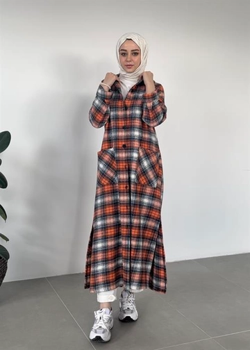 A wholesale clothing model wears  Lumberjack Shirt Dress With Pockets - Orange & Blue
, Turkish wholesale Dress of Berika Yıldırım