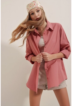 A wholesale clothing model wears 2839 - Dust Rose Shirt, Turkish wholesale Shirt of Bigdart