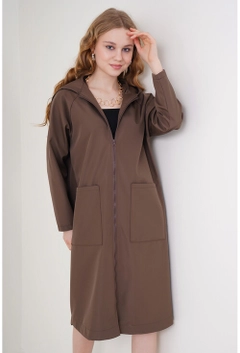 Veleprodajni model oblačil nosi 10910 - Trenchcoat - Brown, turška veleprodaja Trenčkot od Bigdart