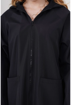 Hurtowa modelka nosi 10913 - Trenchcoat - Black, turecka hurtownia Trencz firmy Bigdart