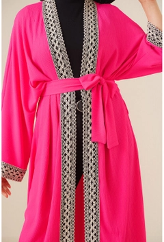 A wholesale clothing model wears 16389 - Kimono - Fuchsia, Turkish wholesale Kimono of Bigdart