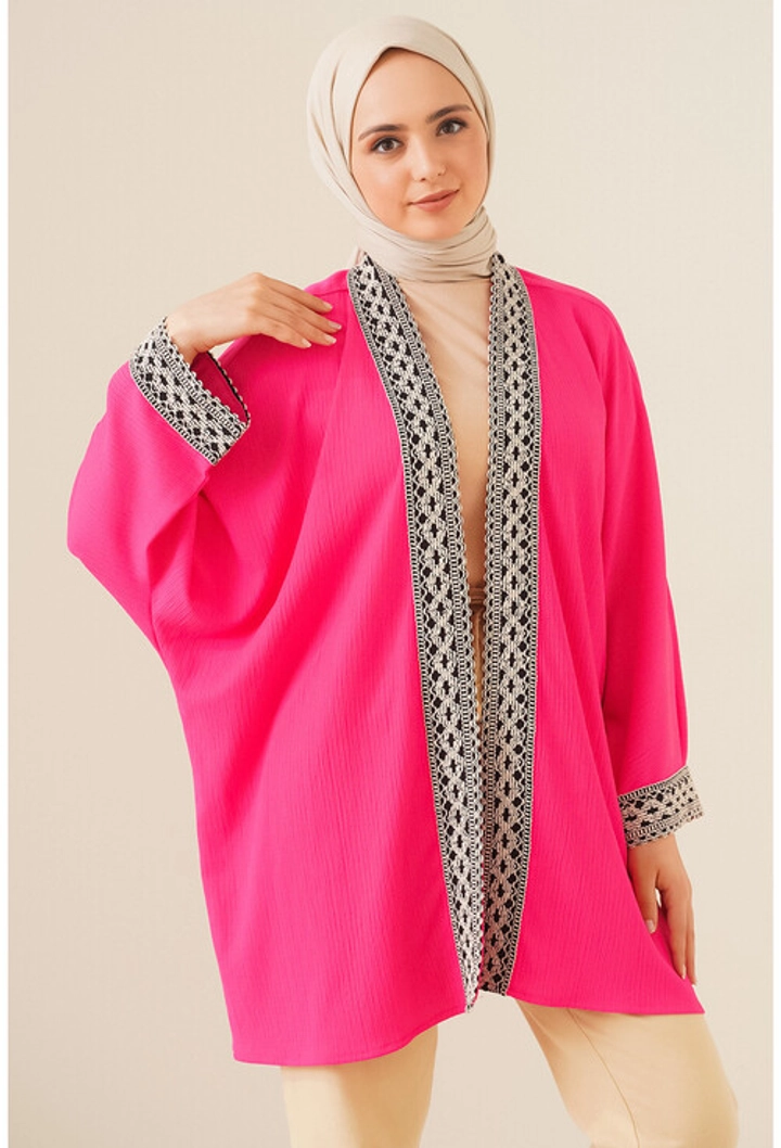A wholesale clothing model wears 16391 - Kimono - Fuchsia, Turkish wholesale Kimono of Bigdart