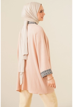 Hurtowa modelka nosi 17379 - Kimono - Biscuit Color, turecka hurtownia Kimono firmy Bigdart