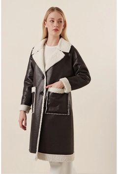 Veleprodajni model oblačil nosi 31874 - Coat - Black, turška veleprodaja Plašč od Bigdart