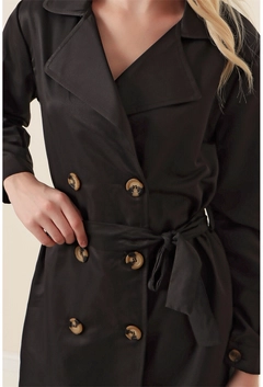 Hurtowa modelka nosi 31205 - Trenchcoat - Black, turecka hurtownia Trencz firmy Bigdart