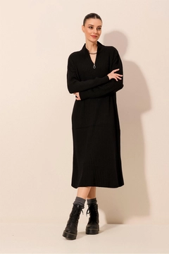 A wholesale clothing model wears big10444-knitwear-dress-black, Turkish wholesale Dress of Bigdart