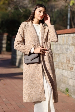 Модель оптовой продажи одежды носит big10588-oversize-long-boucle-coat-9127, турецкий оптовый товар Пальто от Bigdart.