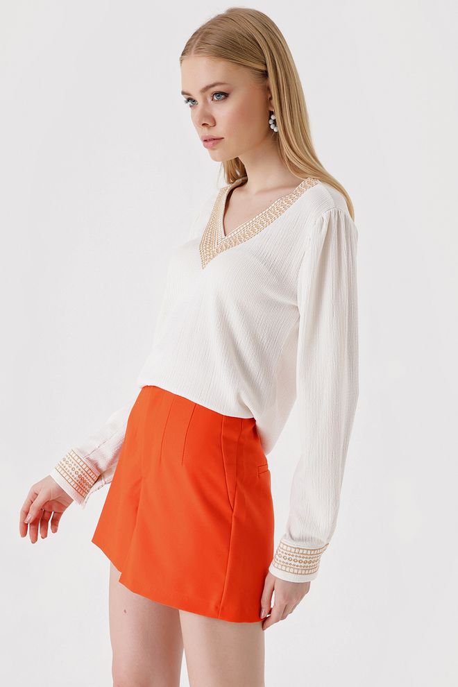 Bigdart Blusa de malha bordada com decote em V Branca Roupas por atacado Primavera
