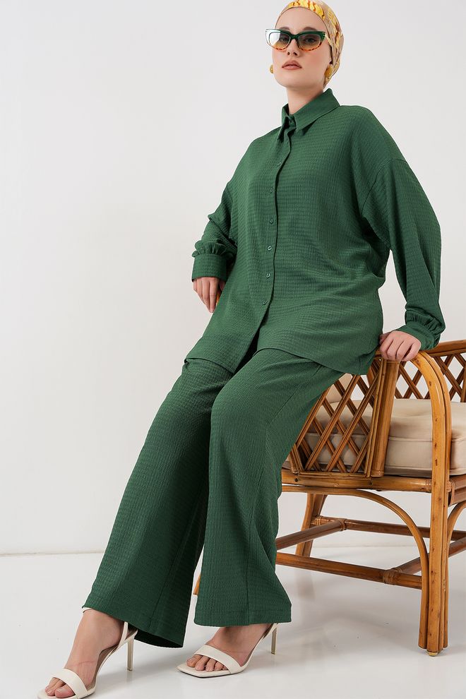 Bigdart Costum Verde Elegant Cu Decolteu Crestat Și Crac Larg Îmbrăcăminte cu ridicata Conservator