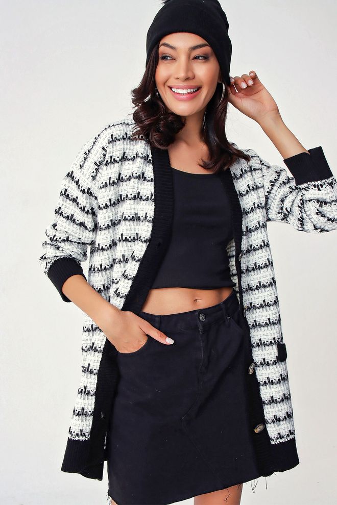 Bigdart Čierny Kardigán S Prúžkovaným Vzorom A V výstrihom Veľkoobchod s oblečením Neformálny