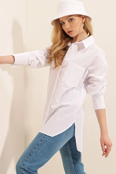 Модел на дрехи на едро носи 43511 - Shirt - White, турски едро Риза на Bigdart
