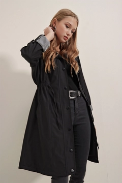 A wholesale clothing model wears 43676 - Trench Coat - Black, Turkish wholesale Trenchcoat of Bigdart