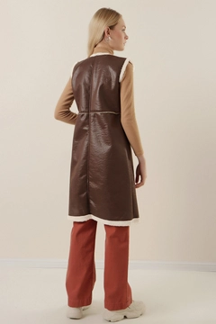 Veleprodajni model oblačil nosi 43796 - Vest - Brown, turška veleprodaja Telovnik od Bigdart