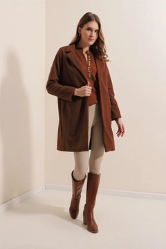عارض ملابس بالجملة يرتدي 43823 - Coat - Brown، تركي بالجملة معطف من Bigdart