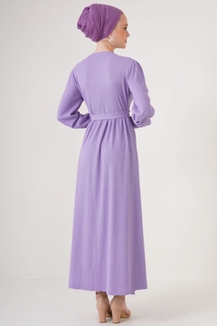 Una modelo de ropa al por mayor lleva 43049 - Hijab Dress - Lilac, Vestido turco al por mayor de Bigdart