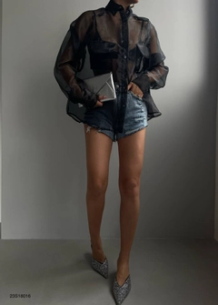 Hurtowa modelka nosi BLA10564 - Pocket Detail Organza Shirt - Black, turecka hurtownia Koszula firmy Black Fashion