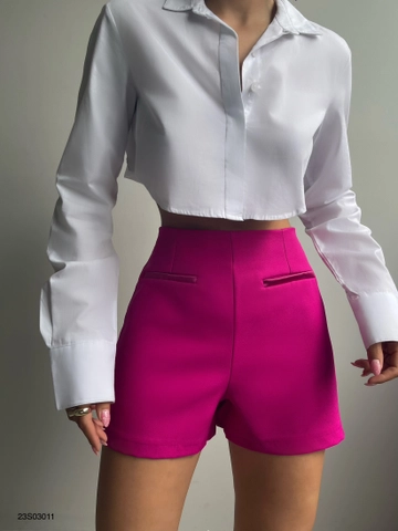 A wholesale clothing model wears  Pocket Detail Mini Shorts - Fuchsia
, Turkish wholesale Shorts of Black Fashion