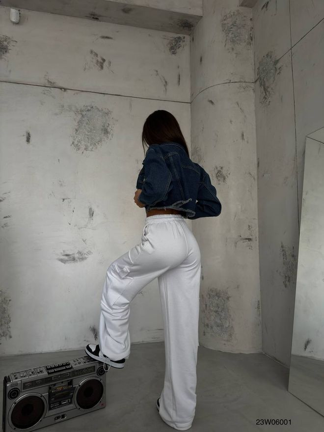 Black Fashion Spodnie dresowe cargo z kieszeniami i elastycznymi nogawkami białe Hurtowa sprzedaż odzieży Randka