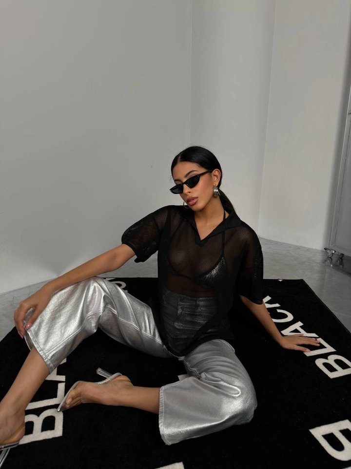 A wholesale clothing model wears bla11495-polo-neck-transparent-black, Turkish wholesale Shirt of Black Fashion