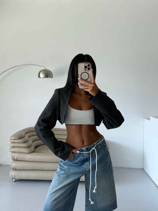 Black Fashion سترة قصيرة بتفاصيل حمالة الصدر رمادي غامق ملابس بالجملة غير رسمي