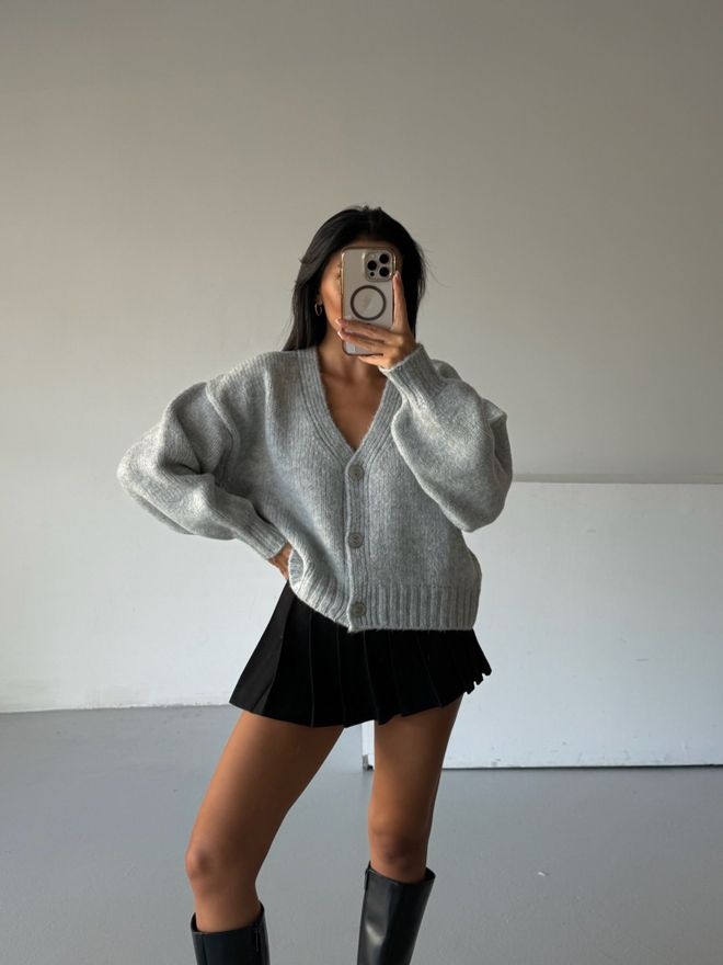 Black Fashion Gri Gündelik Bol Kesim V Yaka Hırka Toptan Giyim Sevgililer Günü