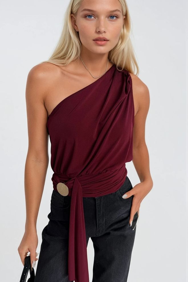 Black Fashion Bordo Rdeča Bluza Z Vratom Z Eno Ramo In Kapa Sleeve Rokavi Oblačila na debelo Eleganten