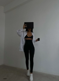 Una modella di abbigliamento all'ingrosso indossa 37936 - Leggings - Black, vendita all'ingrosso turca di Ghette di Black Fashion