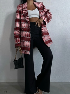 Ένα μοντέλο χονδρικής πώλησης ρούχων φοράει 38788 - Jacket - Camel, τούρκικο Μπουφάν χονδρικής πώλησης από Black Fashion
