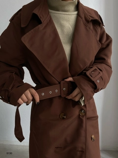 A wholesale clothing model wears 38812 - Trenchcoat - Brown, Turkish wholesale Trenchcoat of Black Fashion