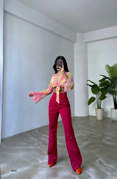 Una modelo de ropa al por mayor lleva 45190 - Blouse - Pink, Blusa turco al por mayor de Black Fashion