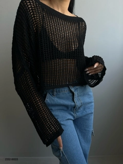 A wholesale clothing model wears BLA10263 - Knit Knitwear Blouse - Black, Turkish wholesale Sweater of Black Fashion
