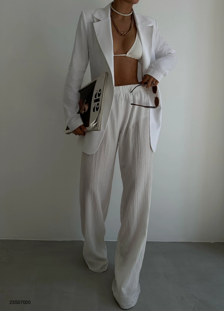 A wholesale clothing model wears BLA10583 - One Button Linen Blazer - White, Turkish wholesale Jacket of Black Fashion