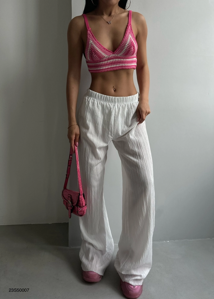 Hurtowa modelka nosi BLA10614 - Patterned Knit Crop - Pink, turecka hurtownia Krótki top firmy Black Fashion