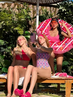 Hurtowa modelka nosi BLA10413 - One Shoulder Bikini Suit - Pink, turecka hurtownia Stroje kąpielowe firmy Black Fashion