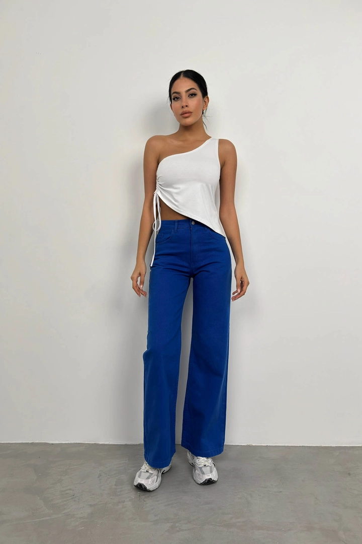 Ένα μοντέλο χονδρικής πώλησης ρούχων φοράει BLA10243 - Jeans - Sax, τούρκικο Τζιν χονδρικής πώλησης από Black Fashion