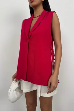 Een kledingmodel uit de groothandel draagt BLA10341 - Lace Detail Blazer Vest - Fuchsia, Turkse groothandel Vest van Black Fashion
