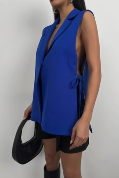 Модел на дрехи на едро носи BLA10342 - Lace Detail Blazer Vest - Blue, турски едро Жилетка на Black Fashion