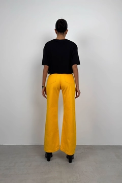 Una modelo de ropa al por mayor lleva BLA10242 - Jeans - Mango, Vaqueros turco al por mayor de Black Fashion