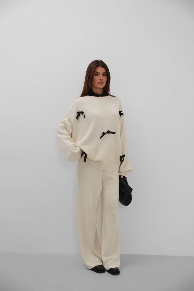 Black Fashion Трикотажный Комплект Из Брюк И Свитера С Бантом Экрю Оптовая продажа одежды Повседневный