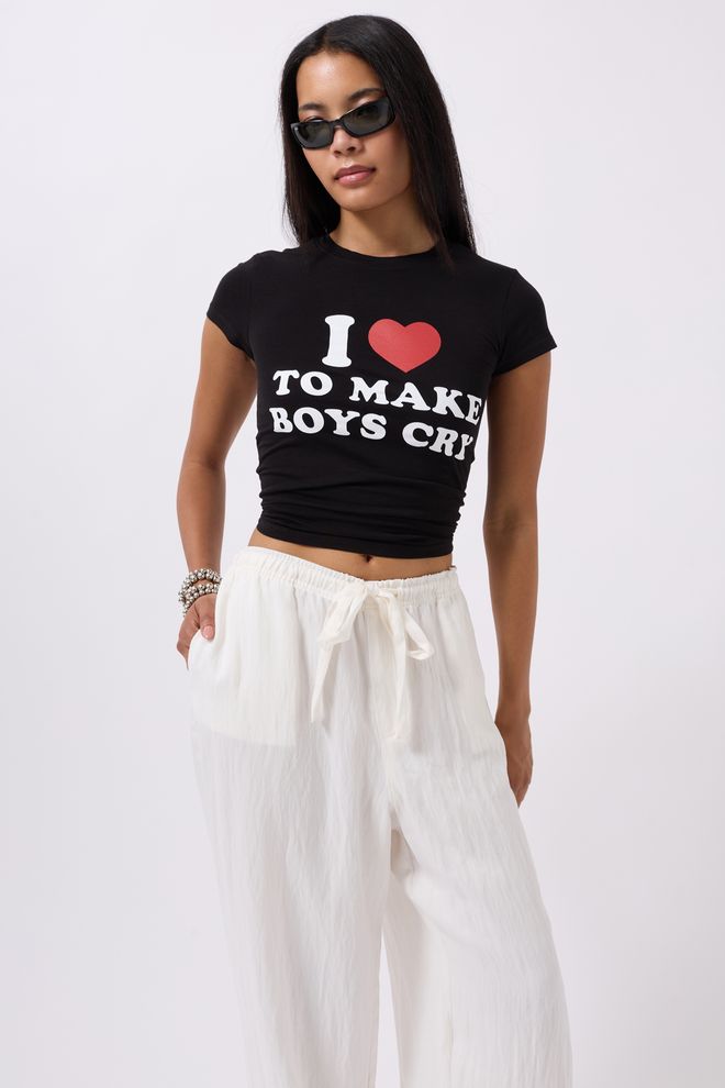 Black Fashion Camiseta Corta Estampada Con Detalles Bordados Negra Ropa al por mayor Casual